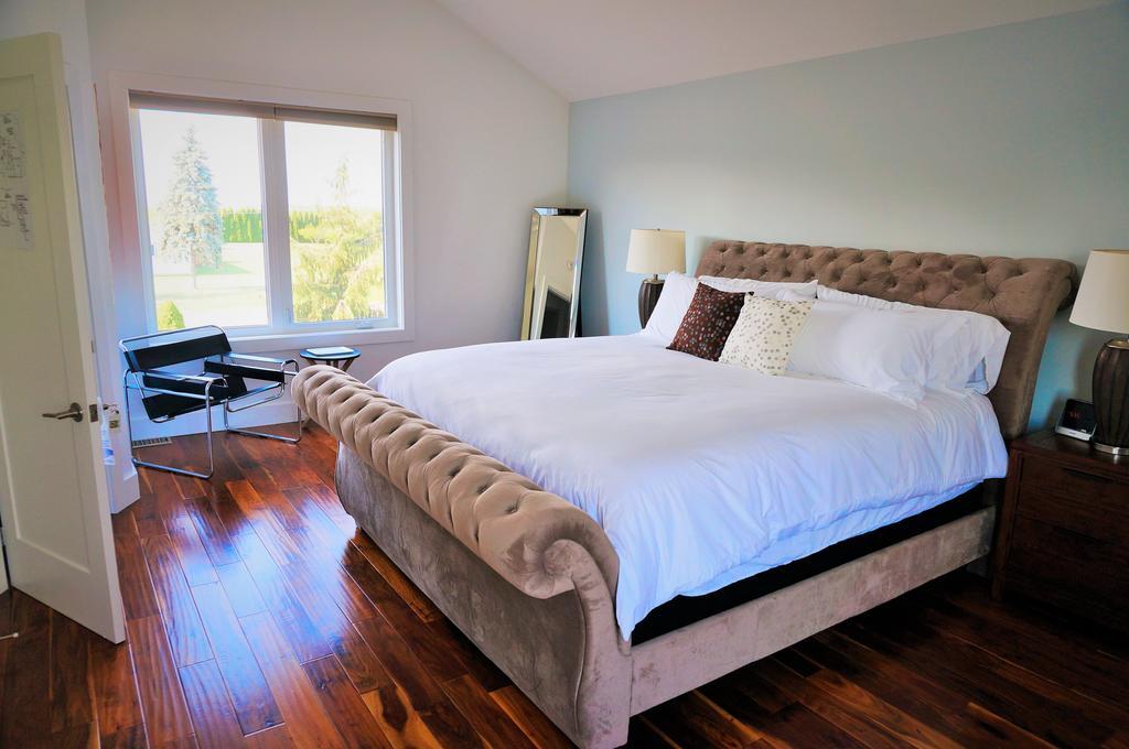 On The 6 Bed And Breakfast Niagara-on-the-Lake Kamer foto